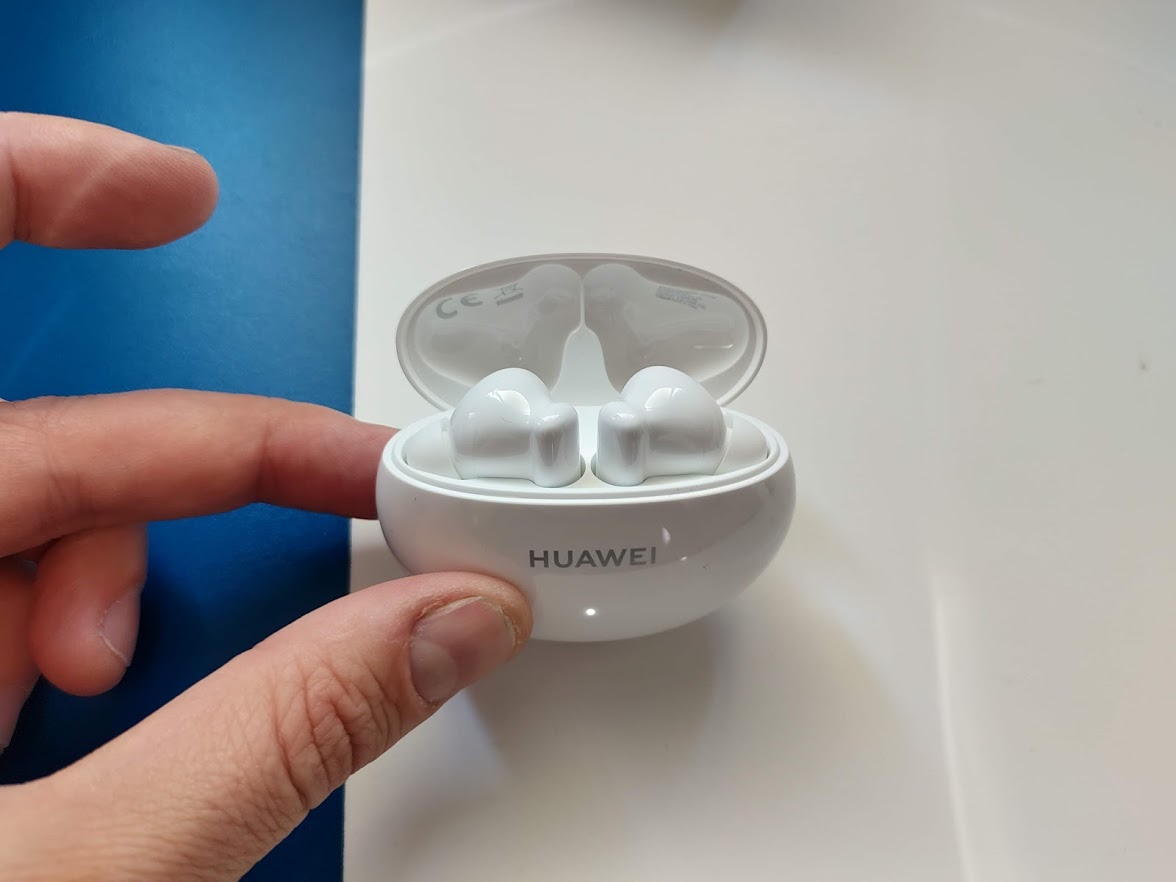 Aanwezigheid bescherming terugtrekken Huawei FreeBuds 4i [Review] – affordable ANC earbuds | Nokiamob